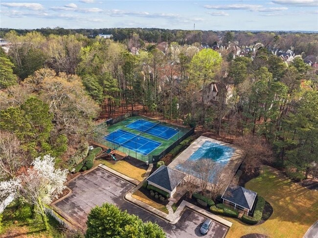 Building Photo - 11395 Brookhollow Trail