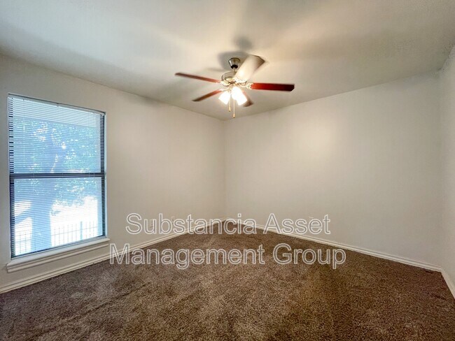 Building Photo - 1428 NW 27th St