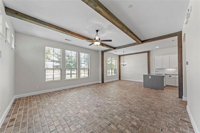 Building Photo - 7000 Kickapoo Dr