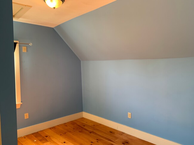 Building Photo - 14 Marlboro St