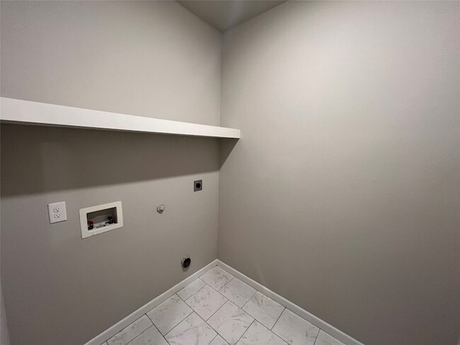 Building Photo - 2729 Ginger Ct