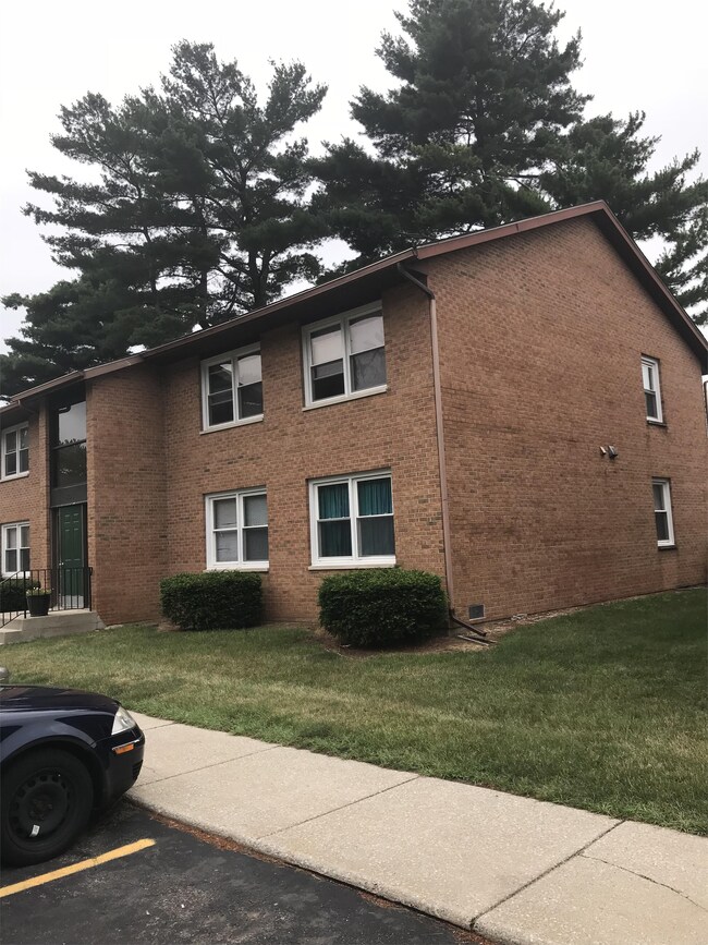 Building Photo - 252 Mayfield Ave