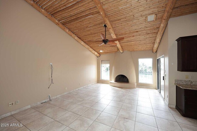 Building Photo - 9969 E Bayview Dr