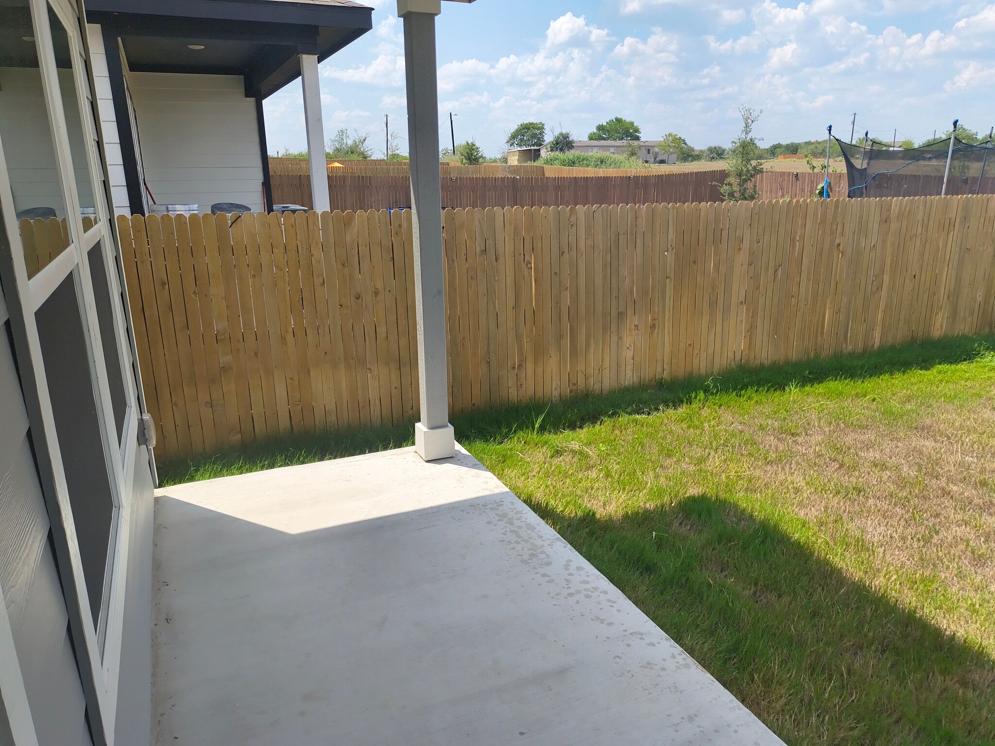 Building Photo - Room in House on Arnold Lp