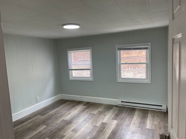 Building Photo - 839 S Wilbur Ave