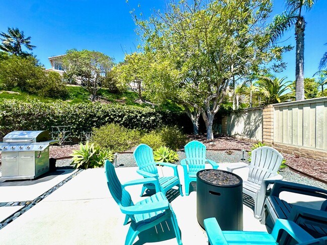Building Photo - FOR RENT Call For Availability 3Br/3Ba 2128 Sqft Fully Furnished Del Mar Heights Vacation Home, C...