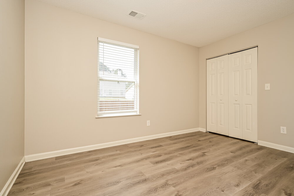 Building Photo - 2009 Farm Hill Ct