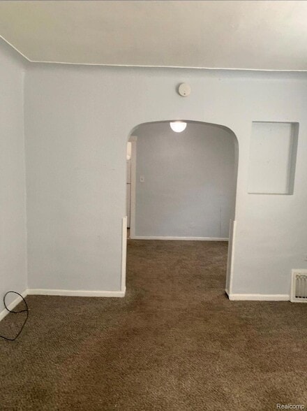 Building Photo - 2032 Utley Rd