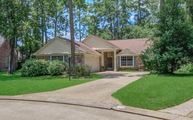 Primary Photo - 35 Cottage Grove Pl