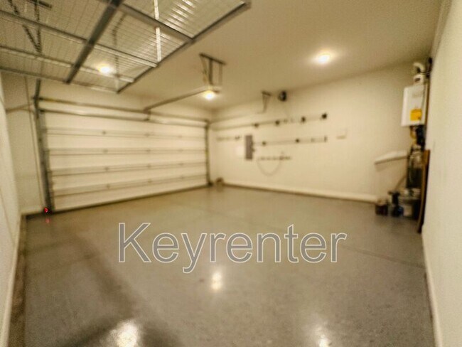 Building Photo - 1128 Belle Pond Ave