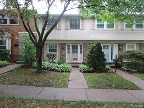 Building Photo - 1555 Brentwood