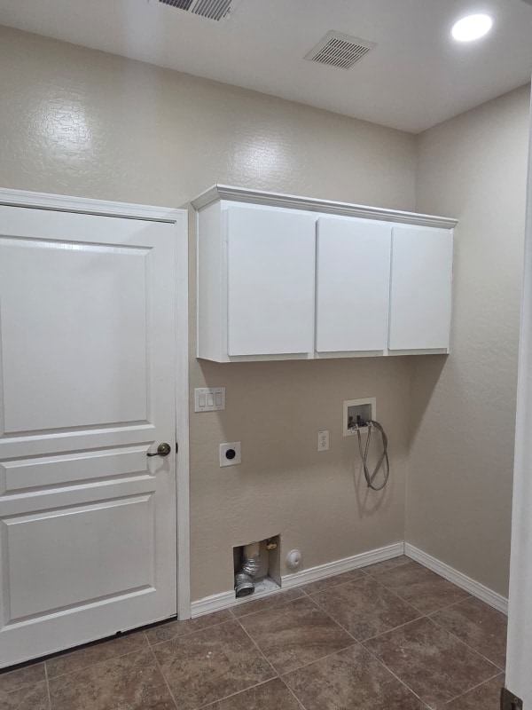 Building Photo - 328 La Paz St