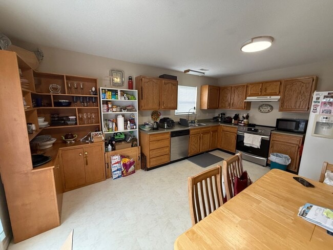 Building Photo - Beautiful 3-Bedroom Home for Rent in Bloomington, IN