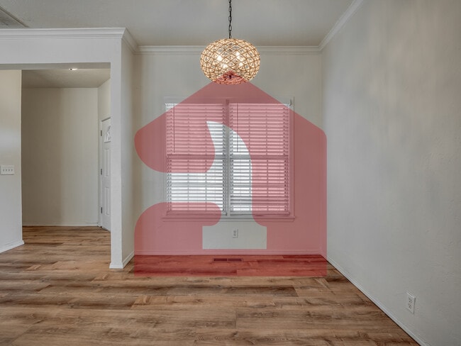 Building Photo - 2708 Silvertree Dr