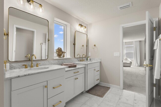 Building Photo - 12291 SW Forli Wy