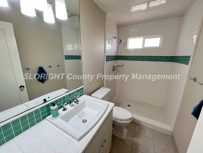 Building Photo - AVAILABLE OCTOBER- Charming Shell Beach Home - 2 Bed / 1 Bath