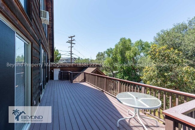 Building Photo - LUXURY IN LAKESIDE , STUNNING 4 BED 3 BATH...