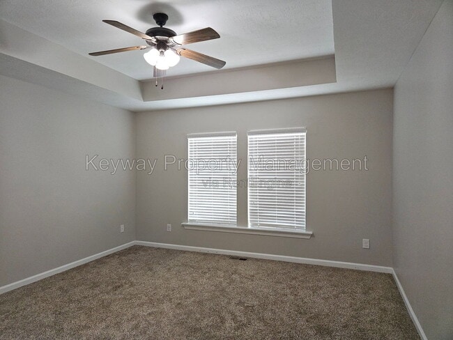 Building Photo - 905 Glenhaven Dr