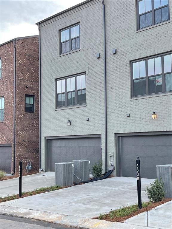 Building Photo - 6550 Cortland Walk