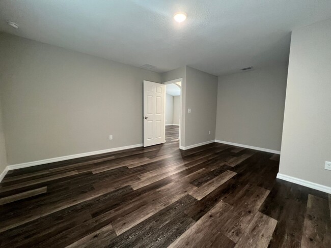 Building Photo - Lovely 3 Bedroom, 2 Bathroom Home in Ocala!!!
