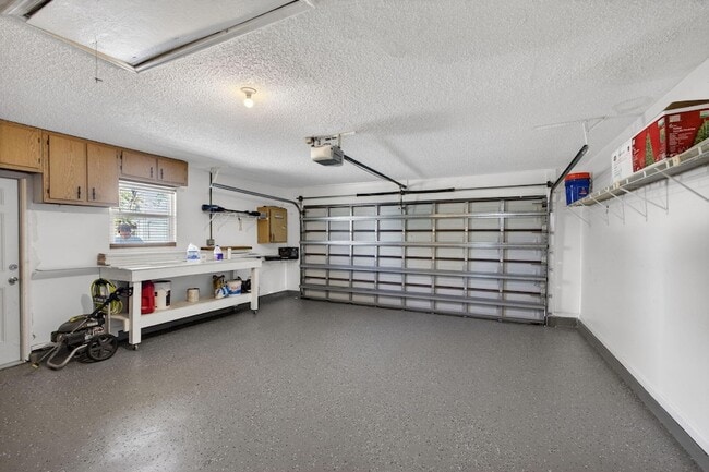 Building Photo - 6223 Kendrick St