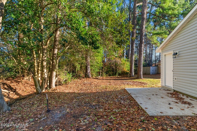 Building Photo - 135 Twinwood Dr