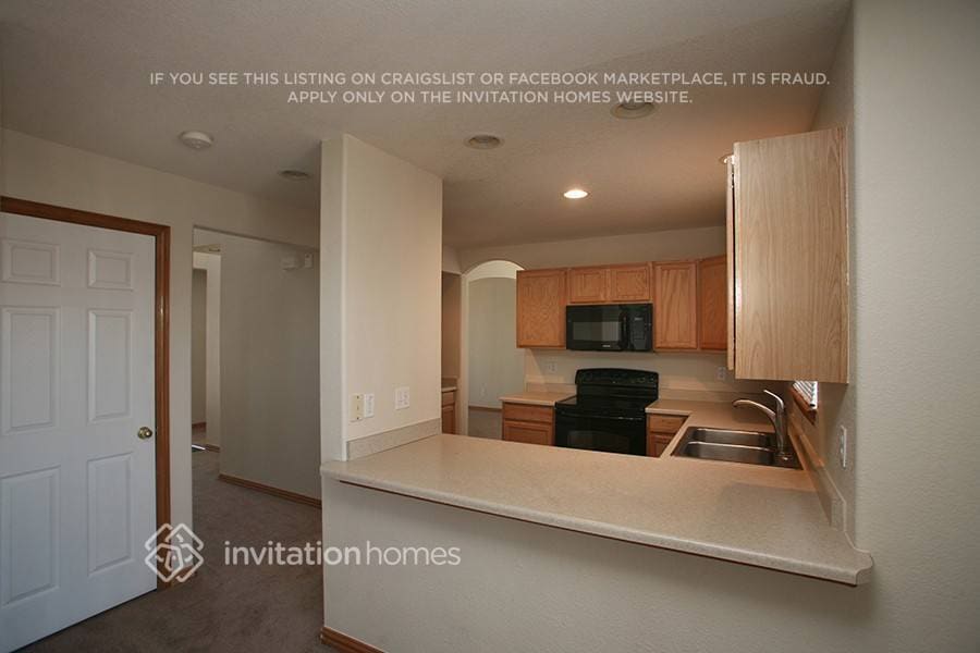 Building Photo - 2931 S Tower Way