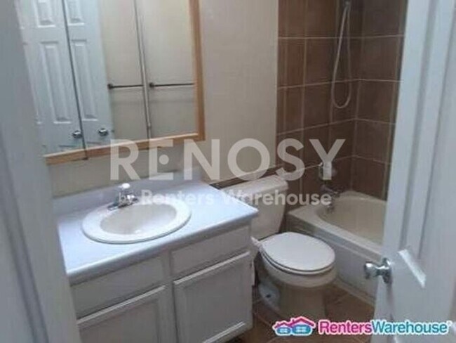 Building Photo - Beautiful 3 Bed 2 Bath Home in Westminster CO