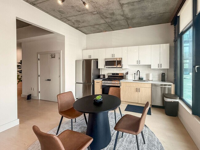 Building Photo - 1247 N 2nd St