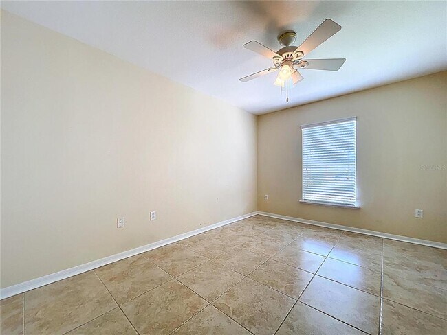 Building Photo - 5060 Spanish Oaks Blvd