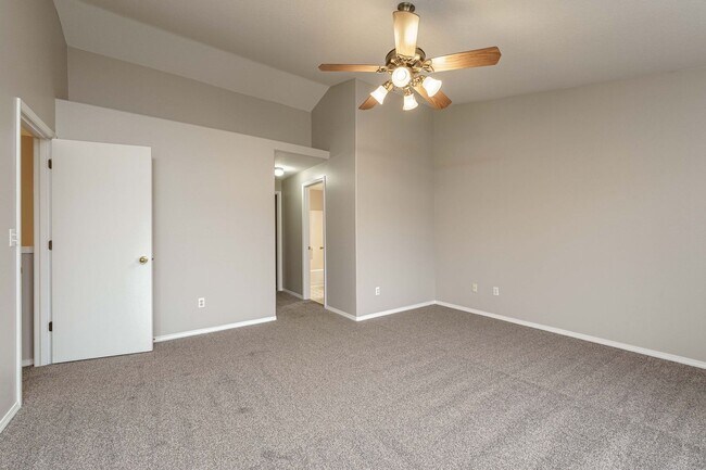 Building Photo - Ask About Specials! A/C Equipped 4 Bedroom 2.5 Bath Located in Desirable Fishers Grove - Union, S...