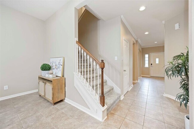 Building Photo - 17711 Brair Arbor