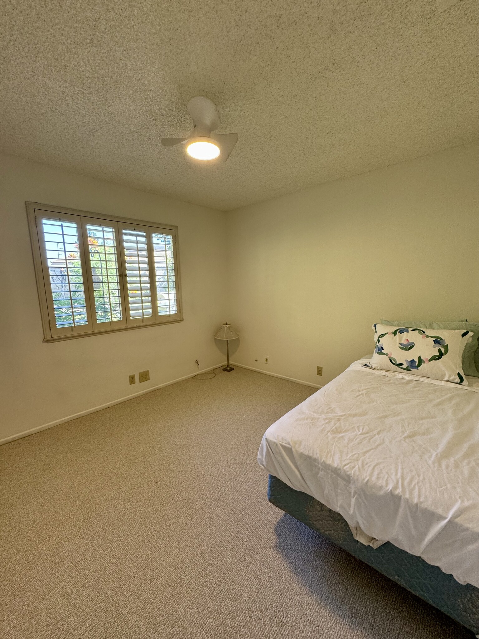 Building Photo - 40351 Sugarbush Ct