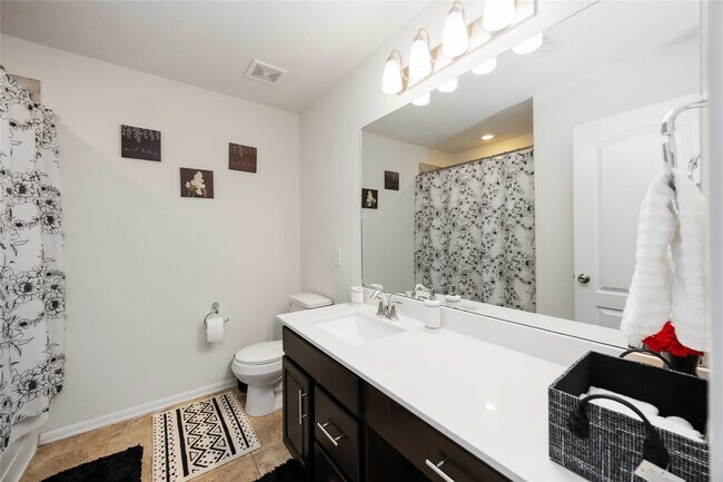 Building Photo - 8006 Ash Ridge Dr