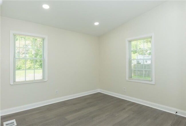 Building Photo - 1645 Abner Terrace NW