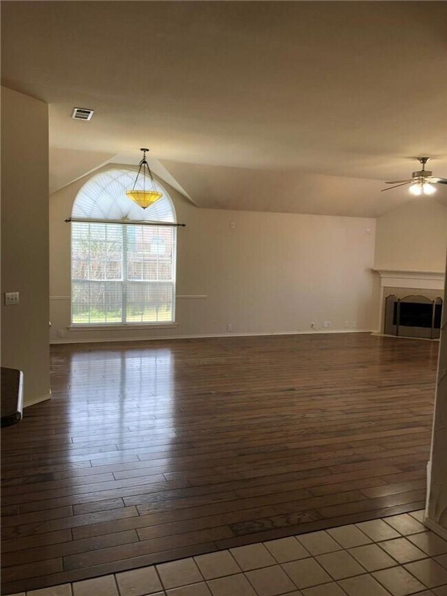Building Photo - Beautiful 4 Bedroom, 2 Bath Home for Lease in Plano!