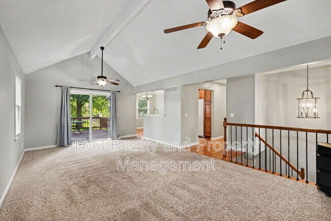 Building Photo - 15213 S Seminole Dr