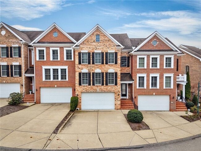 Building Photo - 402 Georgetowne Ct