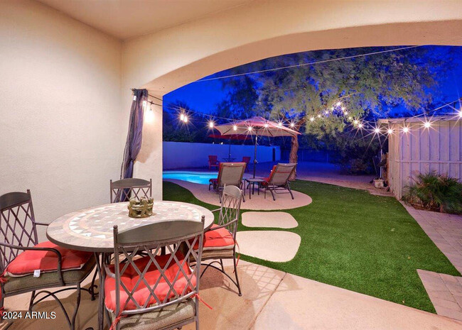 Patio - 6601 E Paradise Dr