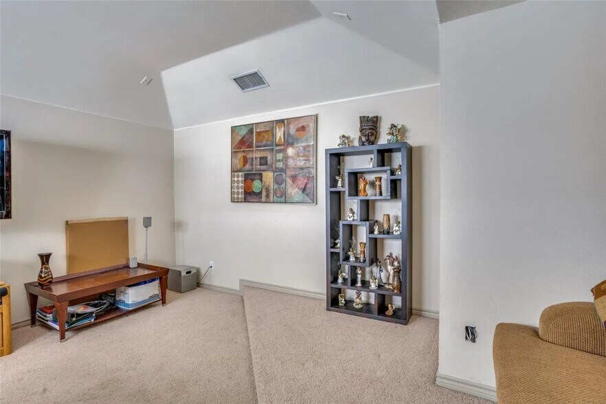 Building Photo - 12629 Oceanside Dr
