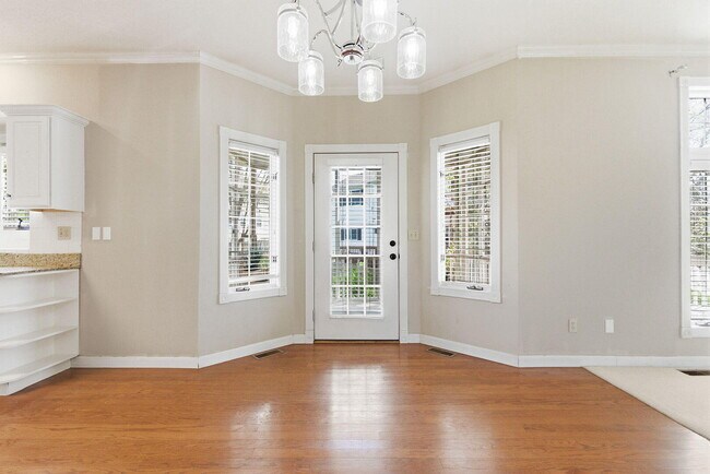 Building Photo - 1110 Brookedale Ct
