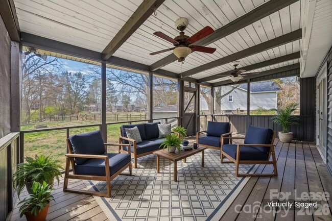 Building Photo - 11501 Winding Way Rd