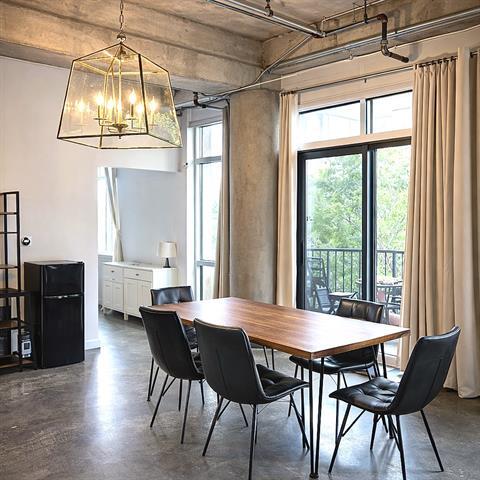 Building Photo - 1001 Belleview St