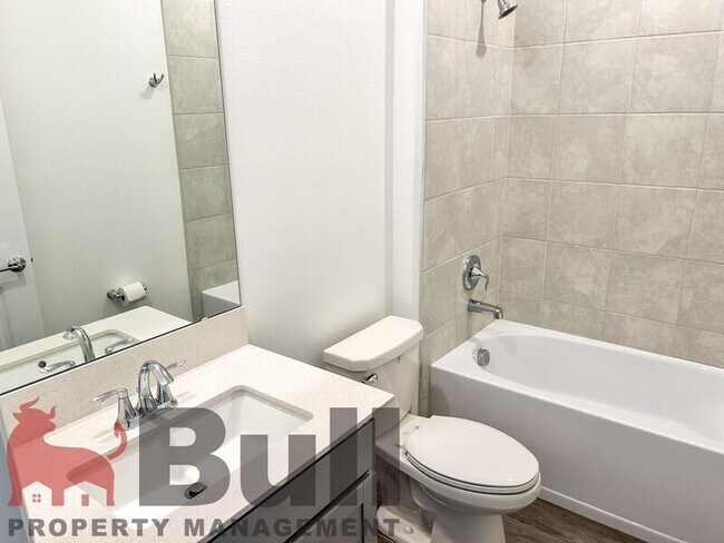 Building Photo - 2777 Plover St