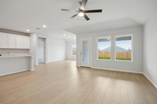 Building Photo - 216 Tartane Dr
