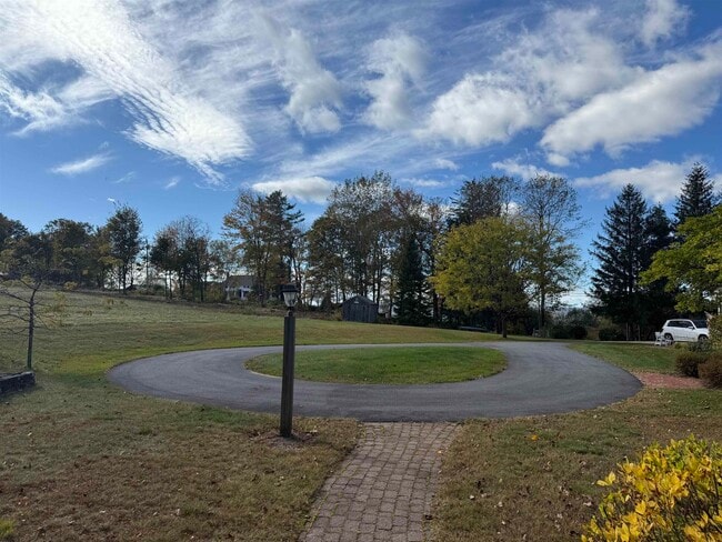 Building Photo - 69 Putney Hill Rd