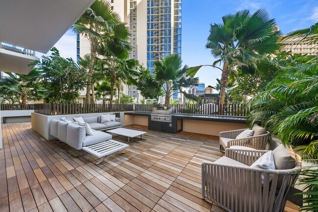 Building Photo - 2350 Sky Ala Moana West #2304