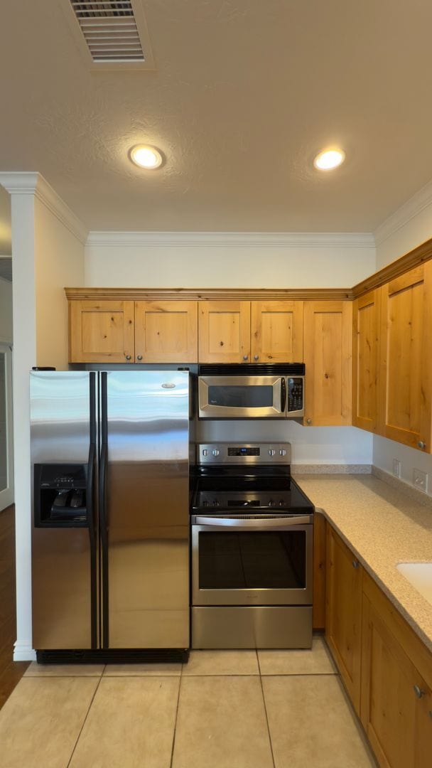 Building Photo - Luxury High Rise in Downtown Provo