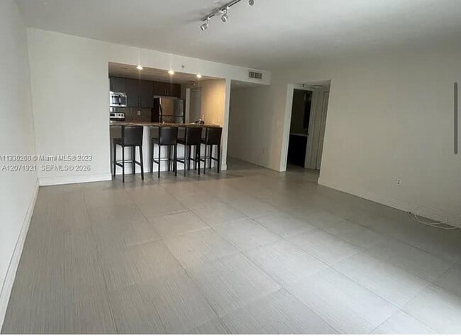 Building Photo - 850 N Miami Ave