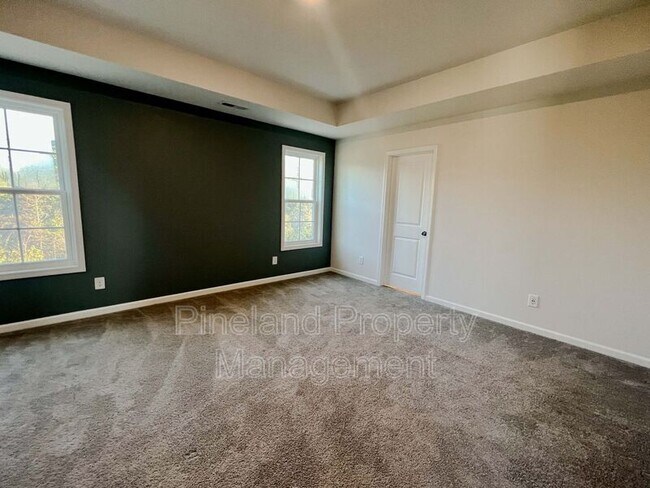 Building Photo - 181 Springhaven Dr